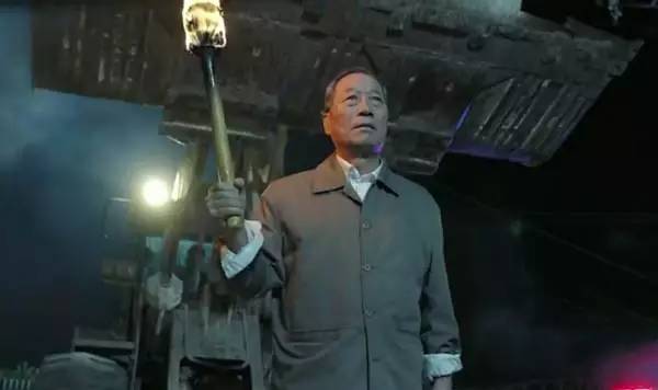 火把照亮了大风厂的路能否照亮的路？瓦力棋牌《人民的名义》：陈岩石的(图3)